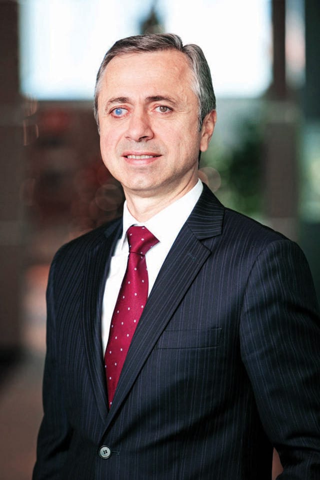 Schimbări în conducerea diviziei de fiscalitate a unei case de avocatură