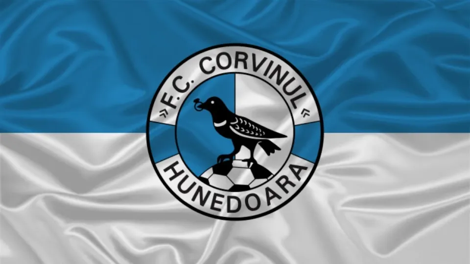 Lucrări de demolare la stadionul Corvinul din Hunedoara