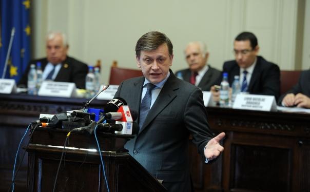 Crin Antonescu, Traian Basescu