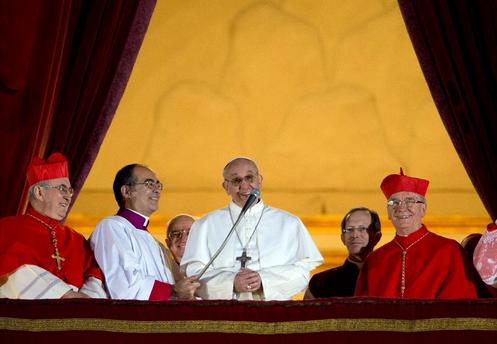 Mesajul Papei Francisc in Duminica Floriilor. Omagiu adus victimelor gruparii Stat Islamic