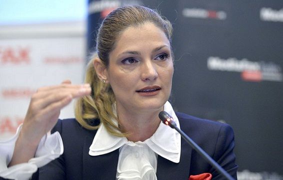 Ministrul Transporturilor, Ramona Manescu
