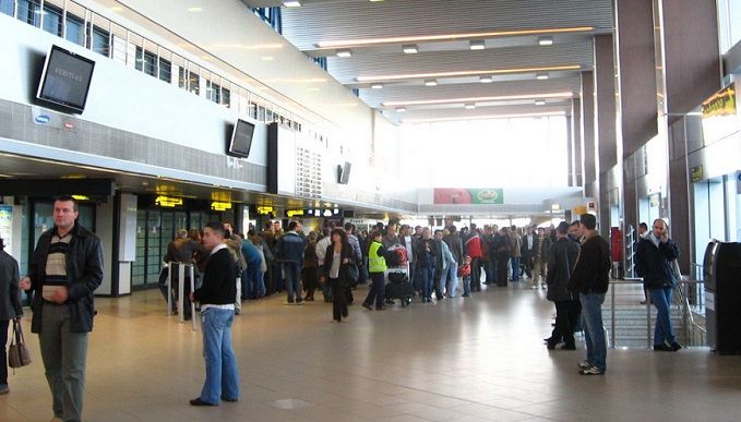 Intarzieri Aeroportul Otopeni.