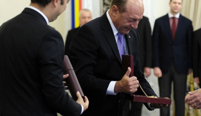 Decoratie oferita de Traian Basescu