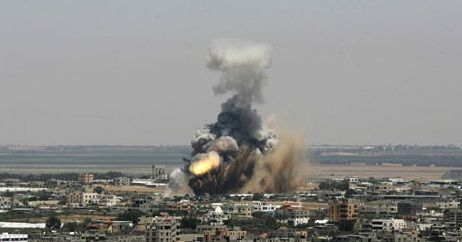 FASIA GAZA: Israelul a bombardat azi-noapte casele mai multor lideri Hamas