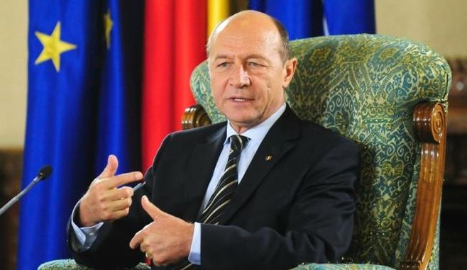 Numele lui Traian Basescu apare in opt dosare penale