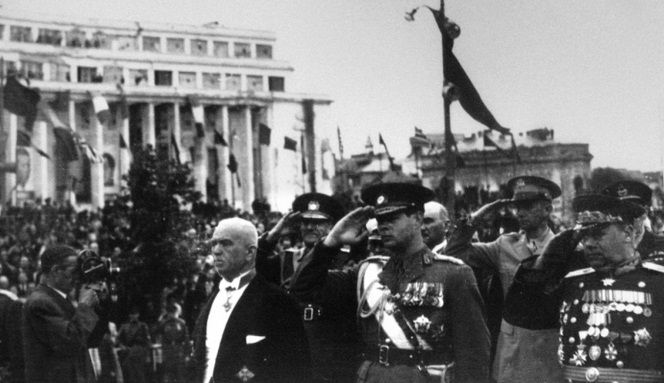 23 AUGUST 1944, VIDEO, SEMNIFICATII ISTORICE, MOMENT ISTORIC IMPORTANT, ISTORIA ROMANIEI, ROMANIA INTOARCE ARMELE, SOVIETIZARE ROMANIA