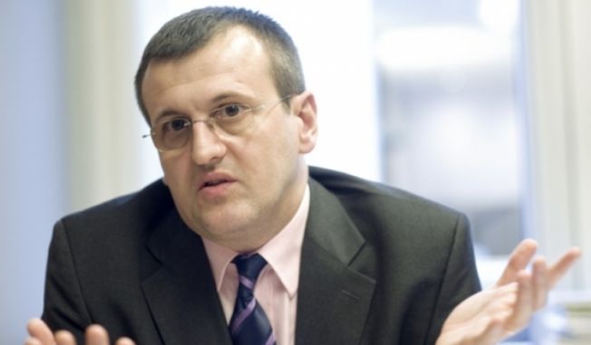 PMP ii cere demisia lui Cristian Preda din Parlamentul European
