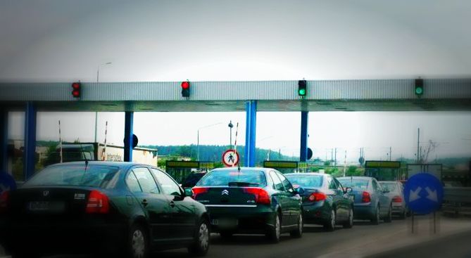 Taxa de pod de la Fetesti va putea fi platita electronic si prin SMS, anunta ministrul Transporturilor