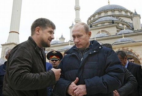 Liderul cecen Ramzan Kadirov i-a propus lui Putin un "regiment special" pentru apararea Rusiei de Occident