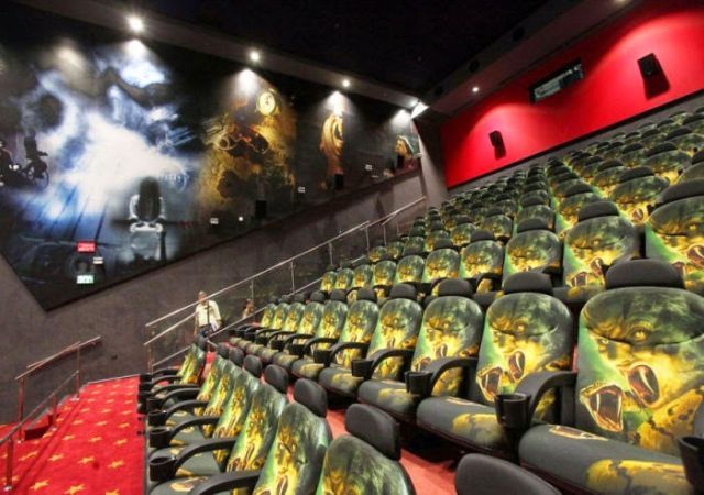 beautiful_movie_theaters_24