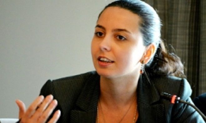 LAURA STEFAN, experta anticoruptie, PREMIATA de AMBASADA SUA la Bucuresti