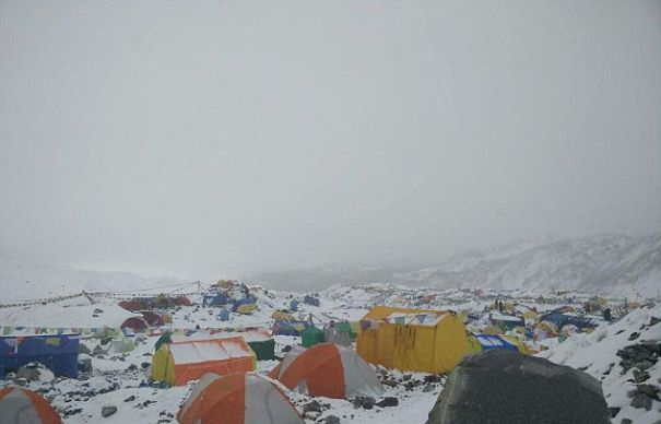 echipe salvare montana, salvare alpnisti, everest, cutremur nepal, video, operatiuni de salvare