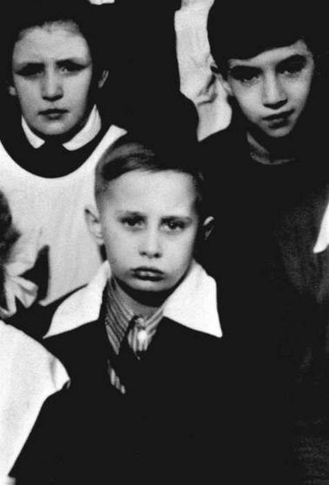 Putin's grade school photo