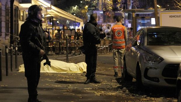 atacuri teroriste paris, video socant, inregistrare atacuri paris, camera supraveghere, presa internationala, atentate sangeroase paris, atac local paris
