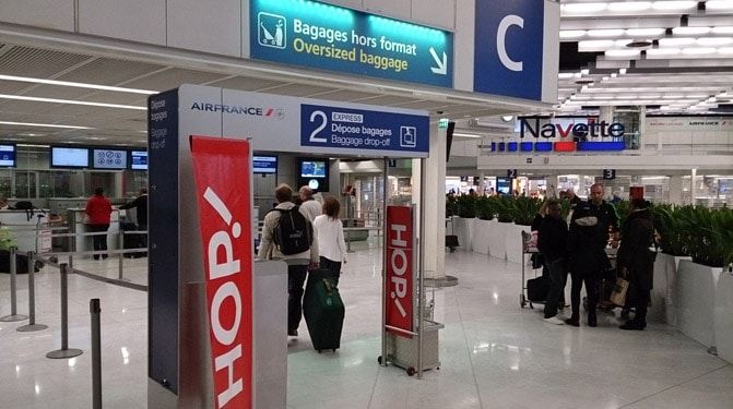 alerta terorista, aeroport din nisa, alarma falsa, pachet suspect, euro 2016, suporteri englezi evacuati