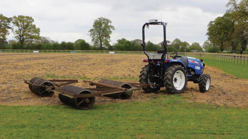 hands-free hectare, drone agricultura, automatizare agricultura, roboti agricultura Marea Britanie, ferma viitorului, roboti, ferma marea britanie,
