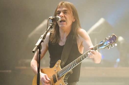 deces, malcolm young, ac/dc, a murit malcolm young, malcolm young a murit