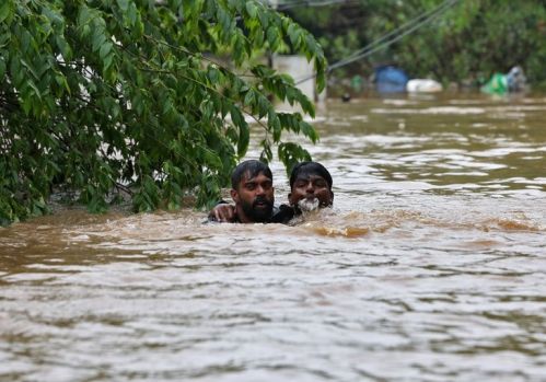 inundatii, india, sute morti, kerala, alunecari teren