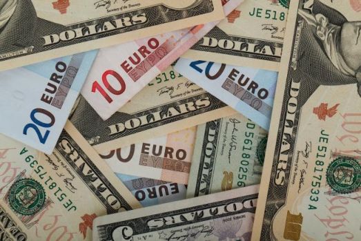 curs valutar, bnr, cotatii bancare, euro, dolar, franc elvetian, miercuri 4 septembrie 2019