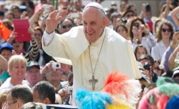 papa francisc, mesaj, vizita, romania, twitter, rugaciune