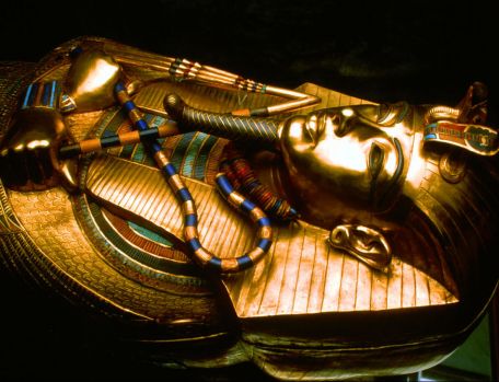 amuleta, metal extraterestru, descoperire, tutankhamon, cercetatori australieni