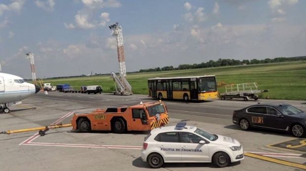 accident, aeroport otopeni, patru raniti,