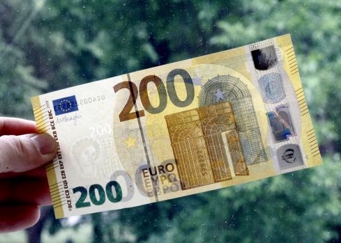 curs valutar, bnr, cotatii bancare, euro, dolar, franc elvetian, joi 4 iulie 2019