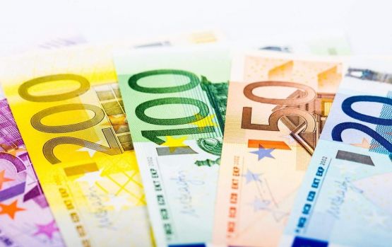 curs valutar, bnr, cotatii bancare, euro, dolar, franc elvetian, marti 6 august 2019