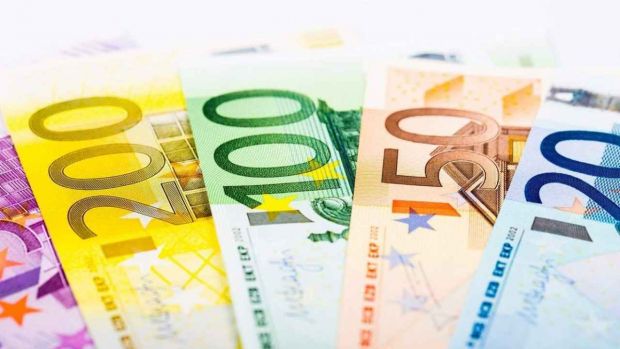 curs valutar, bnr, cotatii bancare, euro, dolar, franc elvetian, joi 19 septembrie 2019
