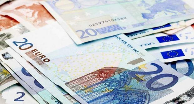 curs valutar, bnr, cotatii bancare, euro, dolar, franc elvetian, vineri 25 octombrie 2019