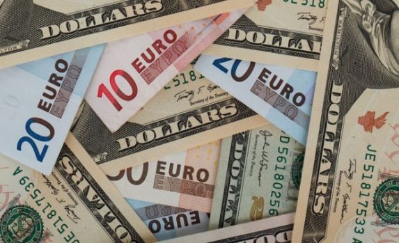 curs valutar, bnr, cotatii bancare, euro, dolar, franc elvetian, luni 25 noiembrie 2019