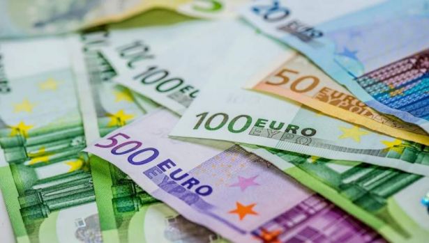 curs valutar, bnr, cotatii bancare, euro, dolar, franc elvetian, luni 23 decembrie 2019