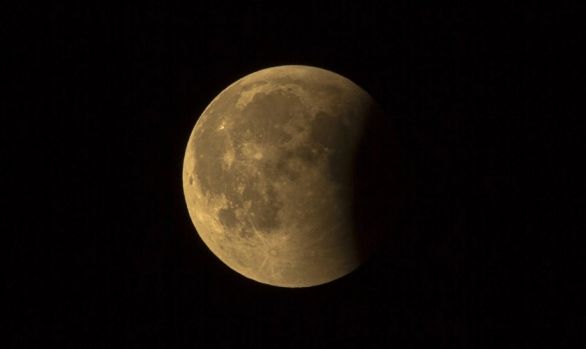 eclipsa de luna, romania, eclipsa lunara penumbrala, ianuarie 2020